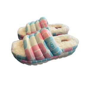 UGG Women's White Blue Pink Pride Logo Maxi Slide Slippers Size 8
